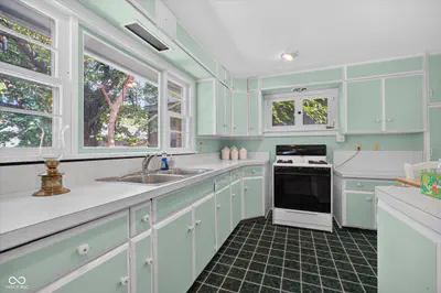 122 E 51st Street, Indianapolis - 11