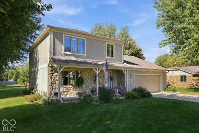 592 Echo Bend Boulevard, Greenwood - 12