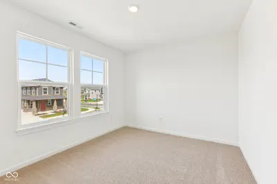 15989 Tharp Woods Drive, Fishers - 29