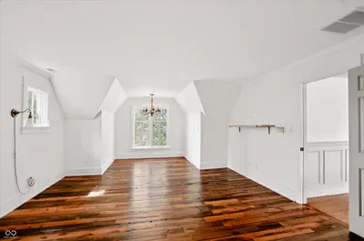 8437 500, Zionsville - 40