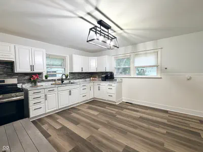368 S Taft Avenue, Indianapolis - 9