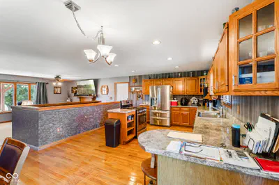 1802 Ewing Street, Seymour - 10