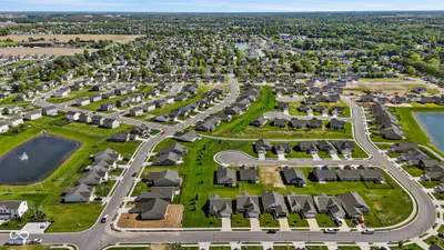 1275 Gunnison Drive, Greenfield - 33