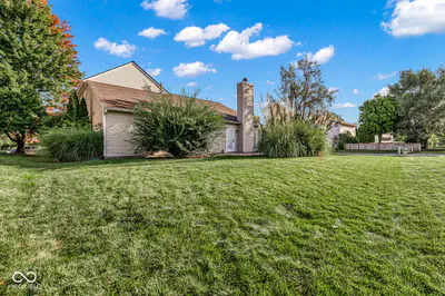 8921 Woodlark Drive, Fishers - 21