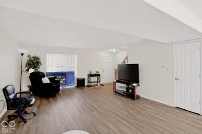 11915 Newcastle Drive, Indianapolis - 3