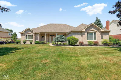 9935 Water Crest Drive, Fishers