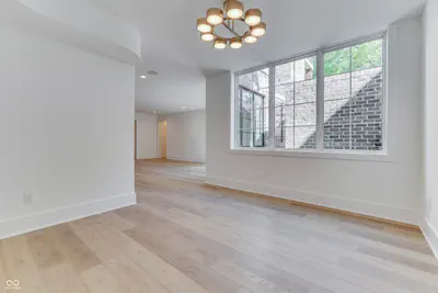 10880 Dartmoor Court, Zionsville - 45