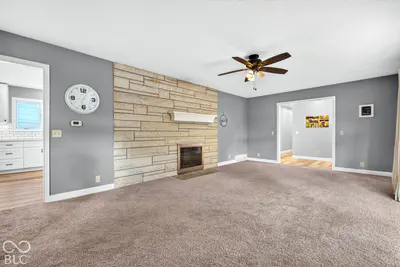 2211 Heideman Drive, Seymour - 16