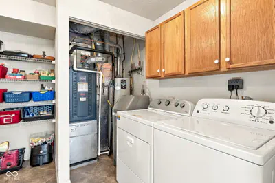 6852 Maywood Circle, Avon - 12