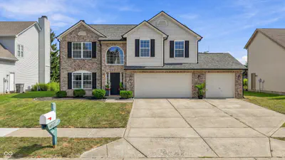 8017 Branch Creek Drive, Indianapolis