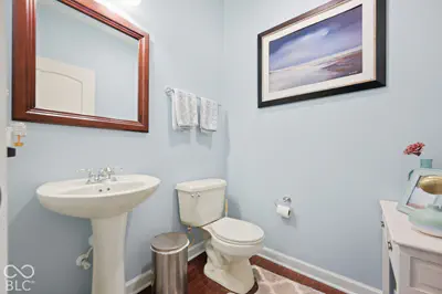 7545 Abundance Lane, Avon - 40