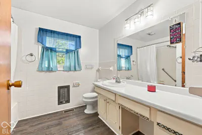 5300 Breezewood Drive, Muncie - 20