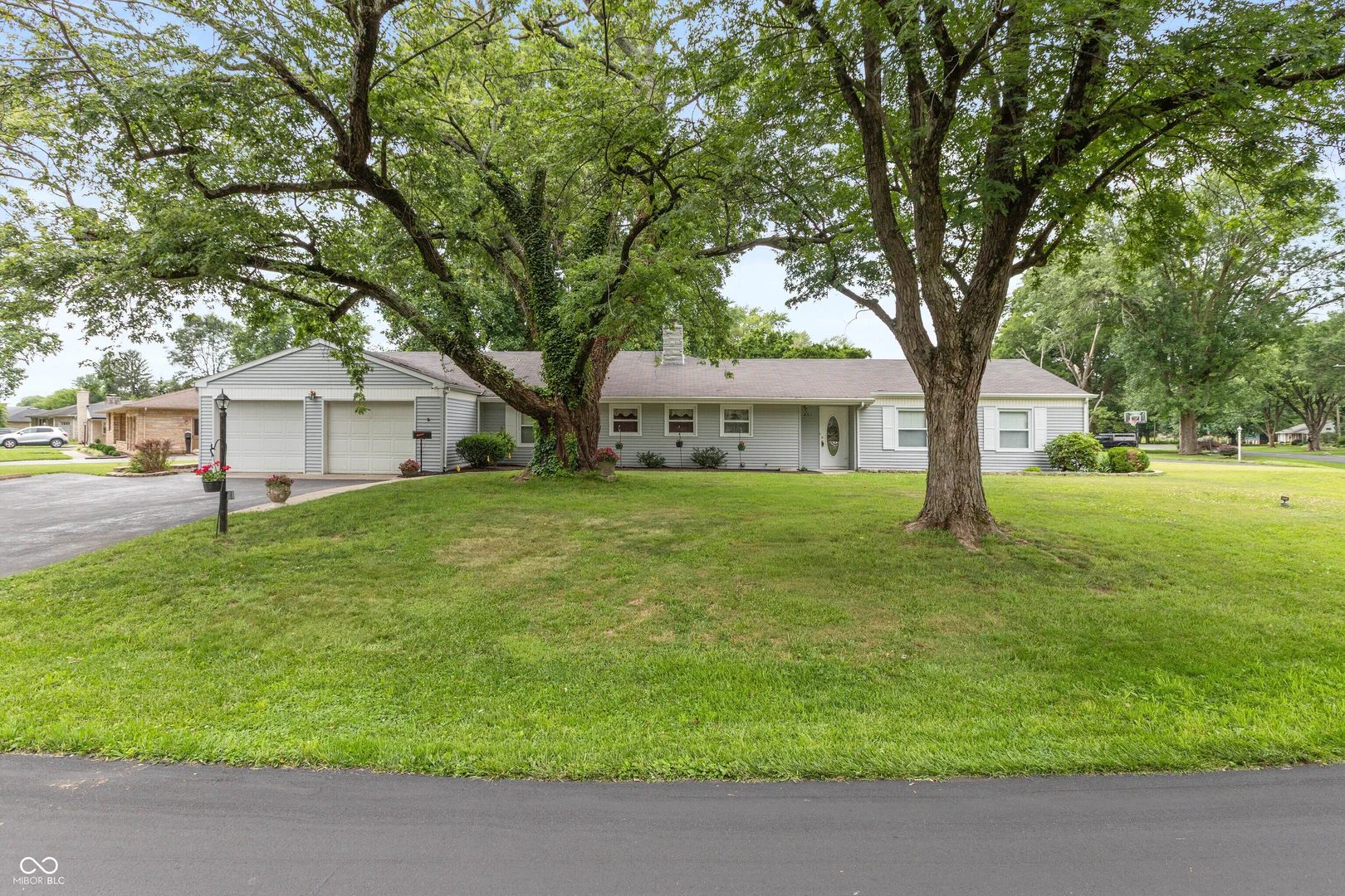 831 North Drive, Seymour