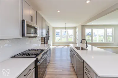 6163 Hampton Walk Boulevard, McCordsville - 8
