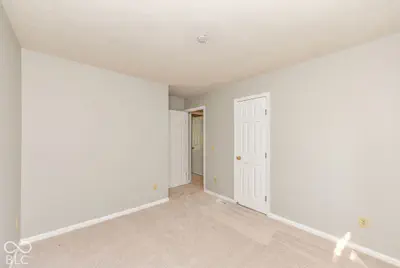 8935 Tanner Drive, Fishers - 23
