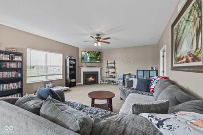 88 Vermilian Drive, Whiteland - 19
