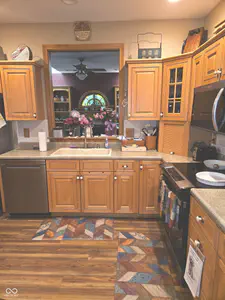 1755 Walnut Trace, Greenfield - 11