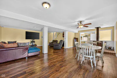 2019 Lakeview Drive, Seymour - 37