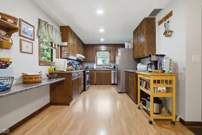 1170 W Base Road, North Vernon - 14