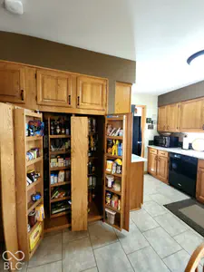 1345 Crest Court, Plainfield - 42