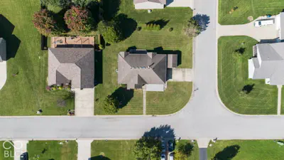 2230 Roaming Hills Drive, Richmond - 39