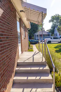84 7th Avenue, Beech Grove - 85