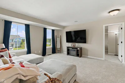 12248 Hawks Nest Drive, Fishers - 29