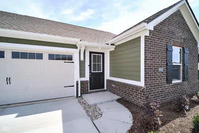 8699 Maroska Street, Fortville