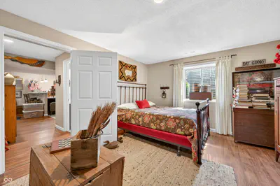 697 Lake Vista Drive, Columbus - 51