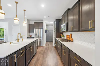6762 Hidden Meadow Pass, McCordsville - 22