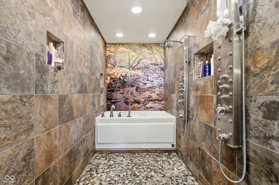 4750 Kessler Boulevard North Drive, Indianapolis - 17