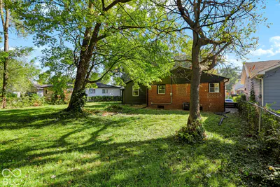 2176 Dexter Street, Indianapolis - 42