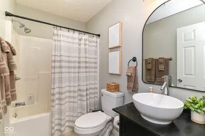5022 Quail Ridge Drive, Muncie - 24