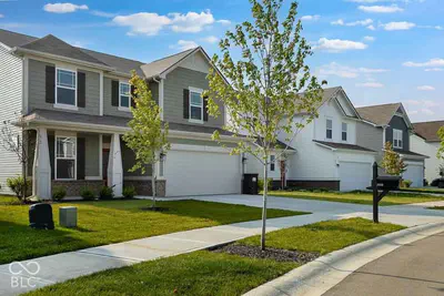 2017 Oak Terrace Drive, Shelbyville - 48