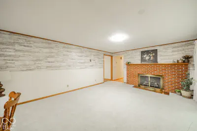 1956 W Us Highway 36, Middletown - 11