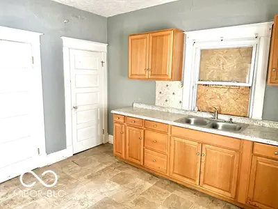 1367 N Kealing Avenue, Indianapolis - 28