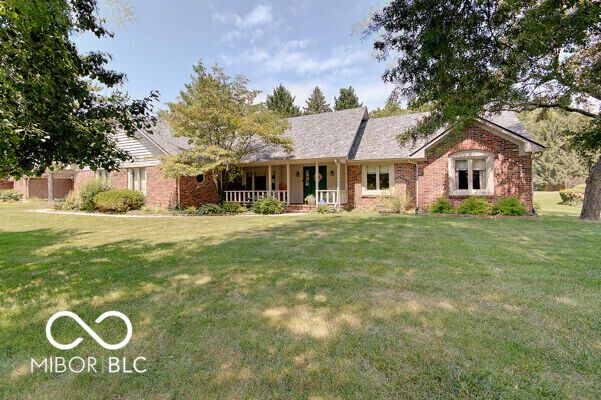 260 Lake Drive, Greenwood