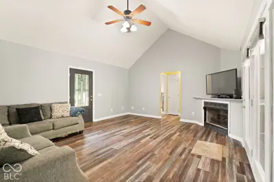 2490 W Haven Drive NW, Corydon - 6