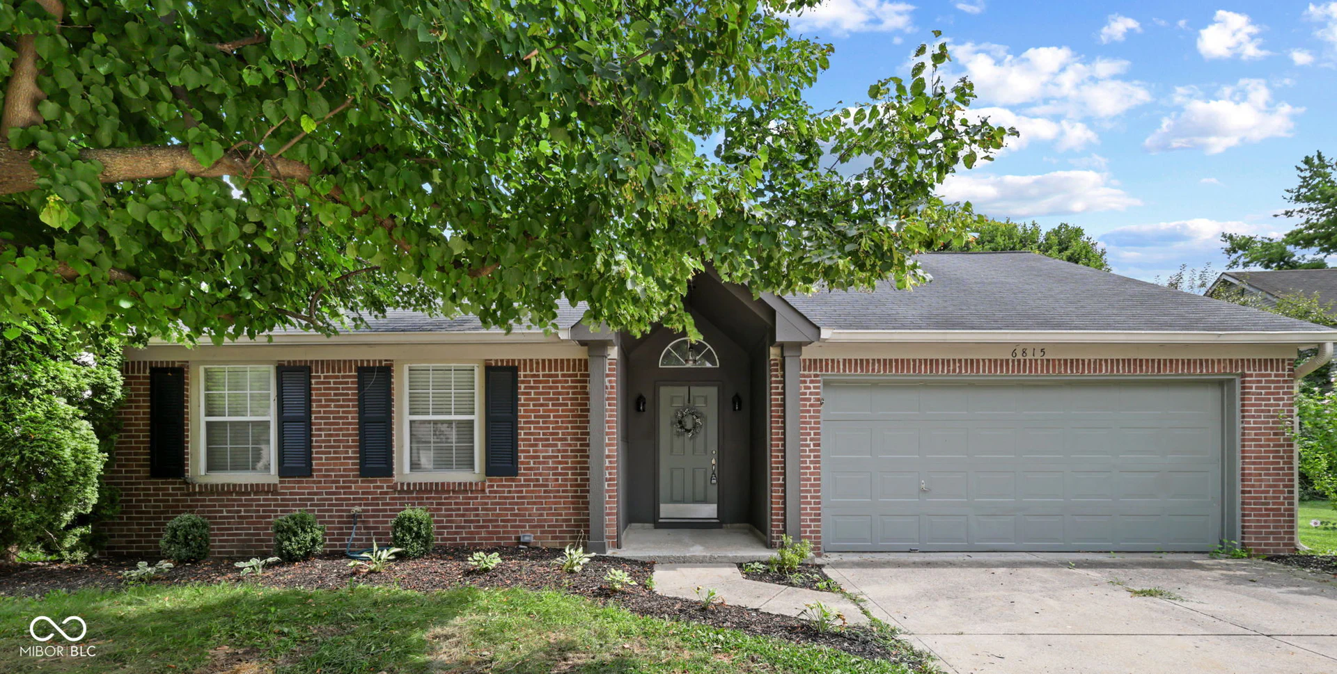 6815 Cherry Laurel Lane, Fishers