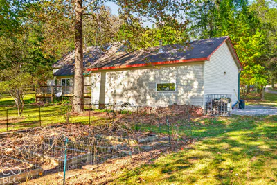 6337 Bellsville Pike, Columbus - 77