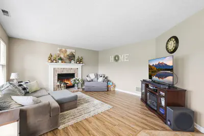 387 Sugar Bush Lane, Brownsburg - 10