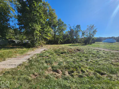 12327 County Road 1000, Seymour - 2