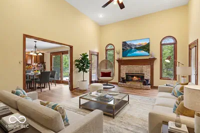 4015 Highland Park Drive, Greenwood - 2