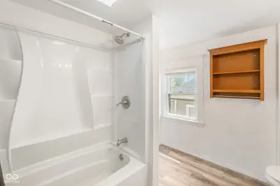 624 N Pine Street, Seymour - 24