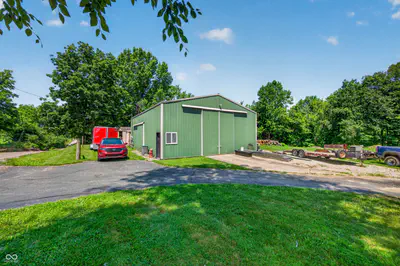 6876 W 300 S, Morgantown - 73