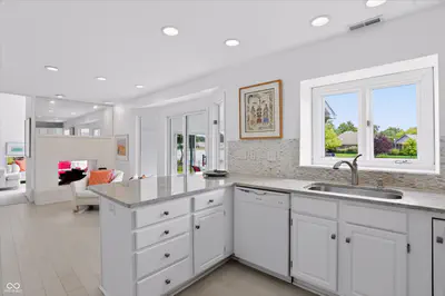 11709 Whisper Bay Court, Carmel - 30
