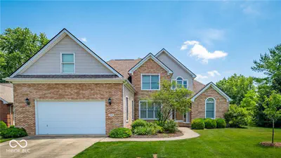 725 Greystone Court, Columbus - 3