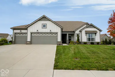 19399 Scofield Ridge Boulevard, Westfield