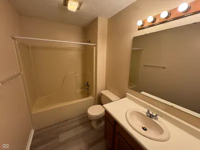 4012 Jason Avenue, Franklin - 11