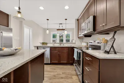 154 11th Street, Noblesville - 13